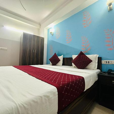 Hotel Galaxy Inn Near Delhi International Airport Neu-Delhi Exterior foto